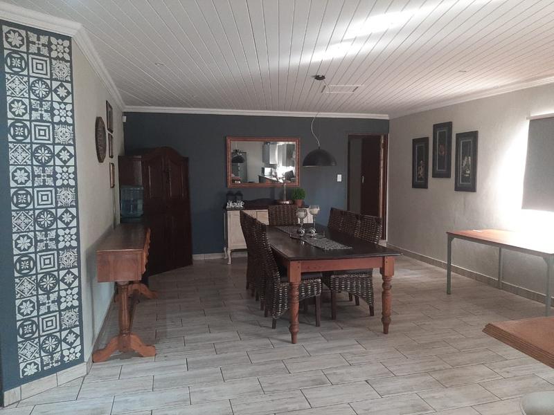 5 Bedroom Property for Sale in Bloemhof North West